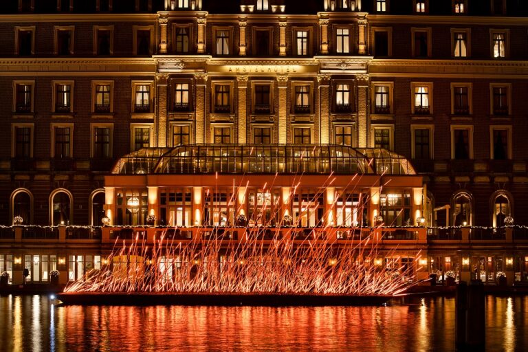 amsterdam light festival boat tour